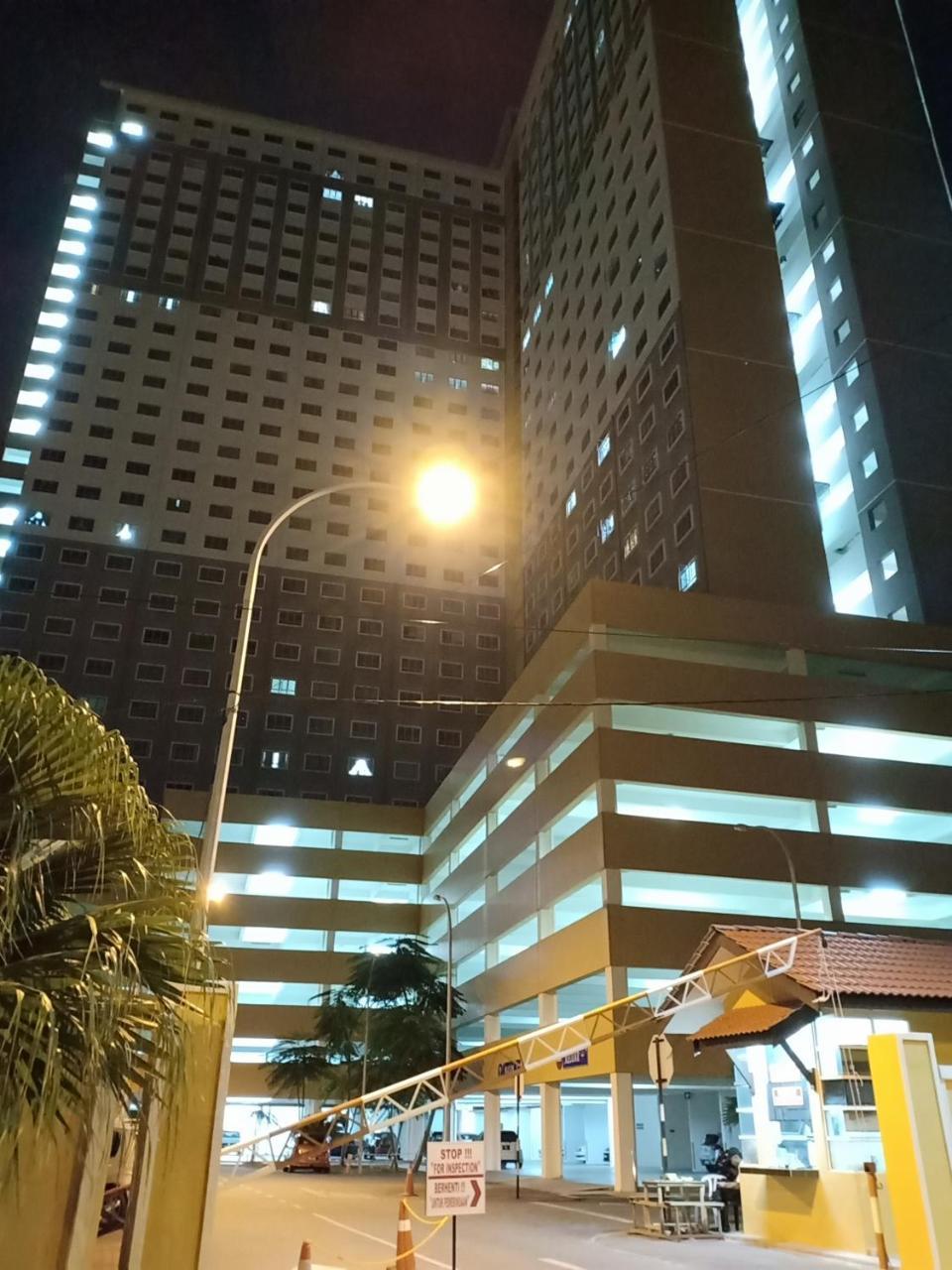Ferienwohnung Casa Inderaloka Pantai Batu Buruk Kuala Terengganu Exterior foto